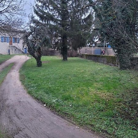 Villa Les Jyrondelles Prisse Family House Esterno foto